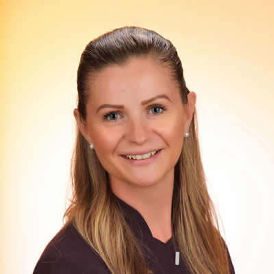 Portraitfoto von Frau Seifert